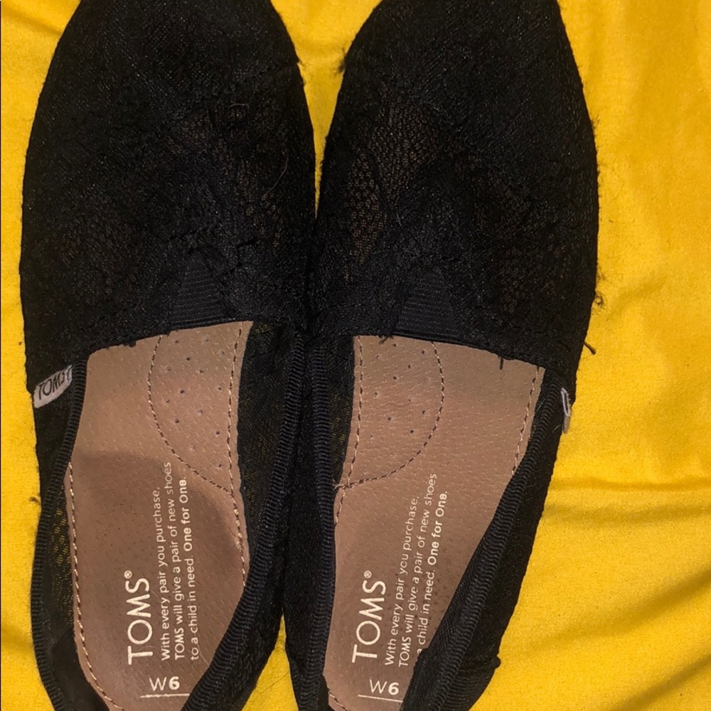 toms size 6